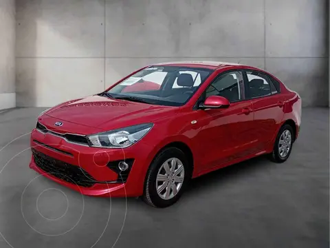 Kia Rio Sedan L usado (2021) color Rojo precio $239,000