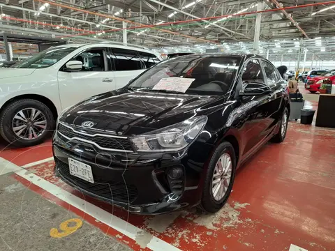 Kia Rio Sedan LX usado (2020) color Negro Perla financiado en mensualidades(enganche $63,500 mensualidades desde $5,250)