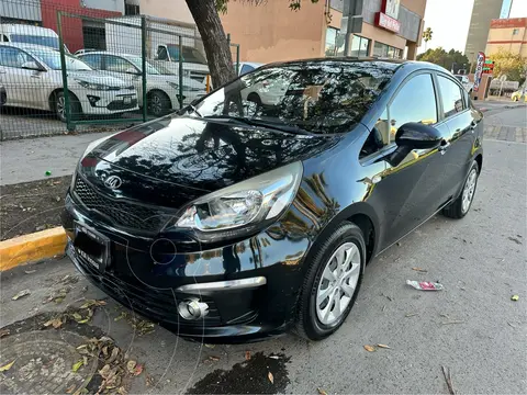Kia Rio Sedan LX usado (2017) color Negro precio $155,000