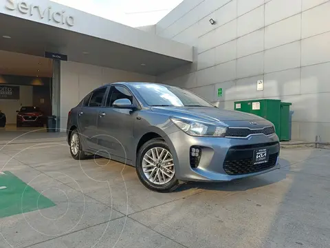 Kia Rio Sedan LX usado (2020) color Gris precio $260,000