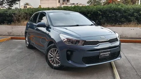 Kia Rio Sedan LX Aut usado (2019) color Azul financiado en mensualidades(enganche $54,674 mensualidades desde $6,291)