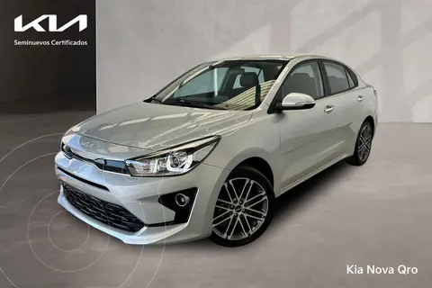 Kia Rio Sedan EX Aut usado (2023) color Plata financiado en mensualidades(enganche $91,288 mensualidades desde $7,836)