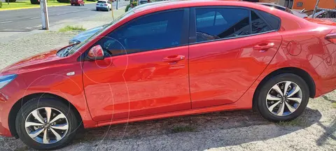 Kia Rio Sedan LX usado (2021) color Rojo precio $260,000