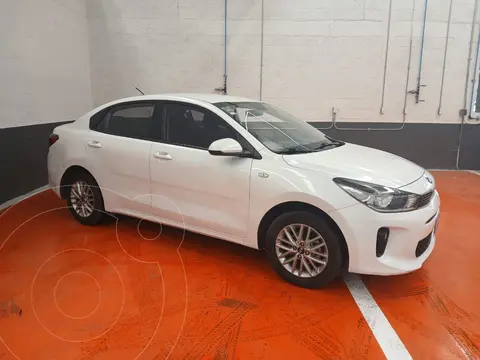 Kia Rio Sedan LX Aut usado (2018) color Blanco precio $170,000