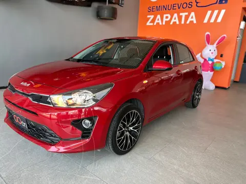 Kia Rio Sedan LX usado (2022) color Rojo financiado en mensualidades(enganche $72,212 mensualidades desde $5,522)
