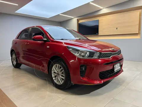 Kia Rio Sedan LX usado (2020) color Rojo precio $215,000