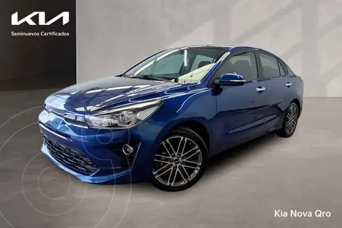 Kia Rio Sedan EX Aut usado (2022) color Azul financiado en mensualidades(enganche $84,475 mensualidades desde $7,252)