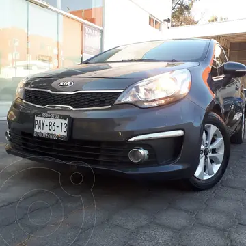 foto Kia Rio Sedán EX usado (2017) color Granito precio $217,000
