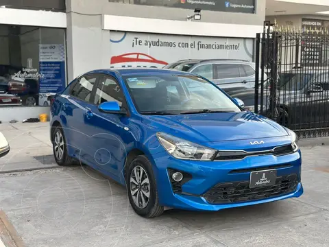Kia Rio Sedan LX Aut usado (2022) color Azul precio $265,000