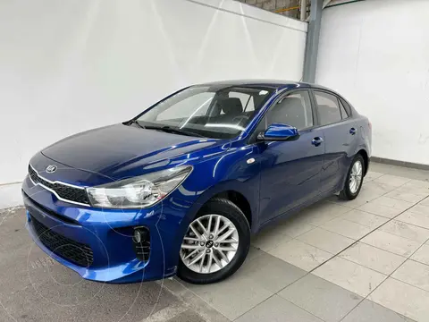 Kia Rio Sedan LX usado (2022) color Azul financiado en mensualidades(enganche $77,662 mensualidades desde $6,667)