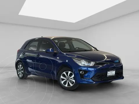 Kia Rio Sedan LX usado (2023) color Azul precio $284,000