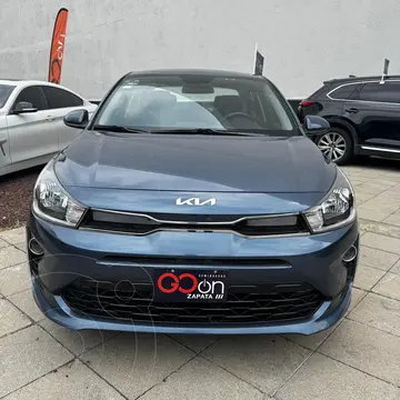 Kia Rio Sedan LX usado (2022) color Azul financiado en mensualidades(enganche $65,400 mensualidades desde $5,001)