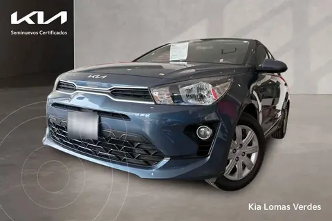 Kia Rio Sedan L usado (2022) color Azul financiado en mensualidades(enganche $69,875 mensualidades desde $6,207)