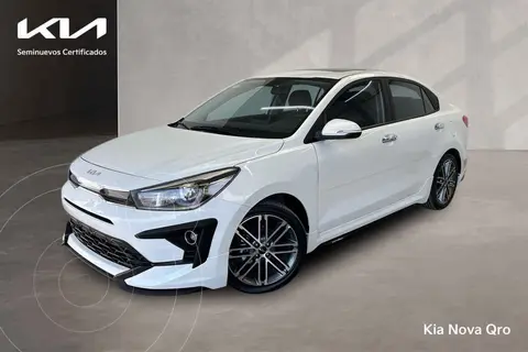 Kia Rio Sedan S Pack usado (2023) color Blanco precio $355,000