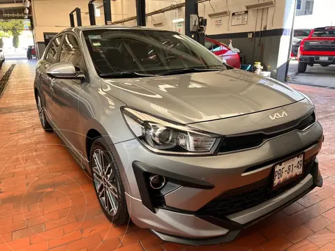 Kia Rio Sedan S Pack usado (2022) color Granito precio $315,000