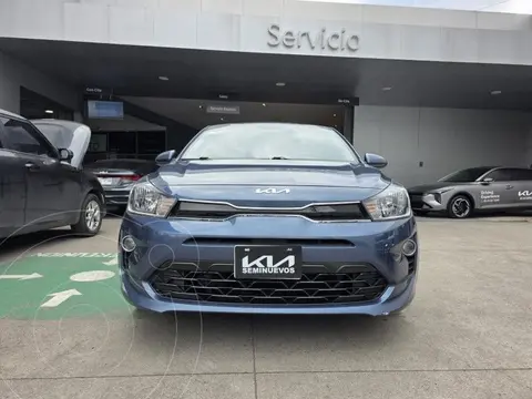 Kia Rio Sedan LX Aut usado (2022) color Azul precio $279,040
