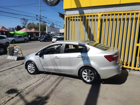 Kia Rio Sedan EX usado (2017) color Plata precio $155,000