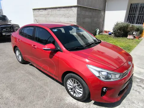 Kia Rio Sedan EX usado (2018) color Rojo precio $200,000