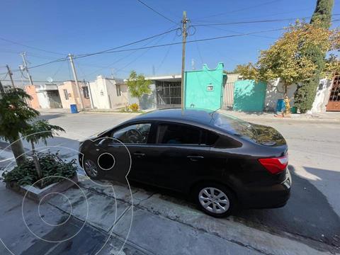 Kia Rio Sedan LX usado (2017) color Marron precio $140,000