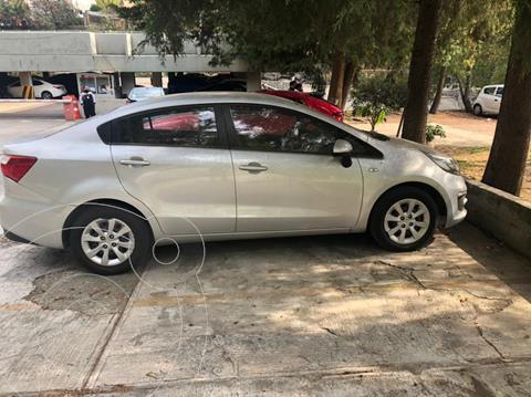 foto Kia Rio Sedán LX usado (2017) color Plata precio $195,000
