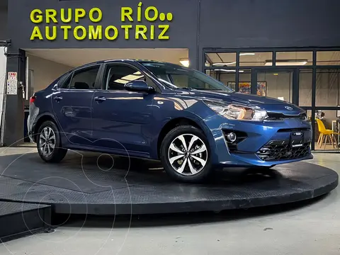 Kia Rio Sedan LX Aut usado (2021) color Celeste precio $269,800