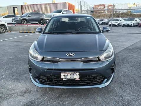 Kia Rio Sedan LX usado (2021) color Azul precio $220,000