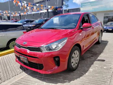 Kia Rio Sedan L Aut usado (2020) color Rojo precio $230,000