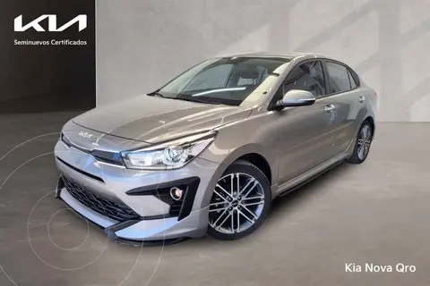 Kia Rio Sedan S Pack usado (2023) color Gris financiado en mensualidades(enganche $97,555 mensualidades desde $8,374)