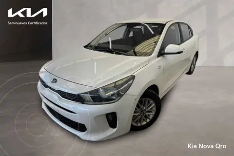 Kia Rio Sedan LX Aut usado (2019) color Blanco precio $230,000