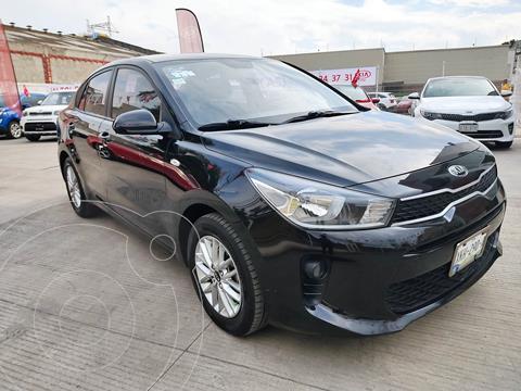 foto Kia Rio Sedán LX Aut usado (2018) color Negro precio $185,000