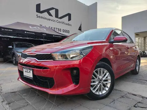 Kia Rio Sedan LX Aut usado (2018) color Rojo financiado en mensualidades(enganche $60,200 mensualidades desde $3,552)