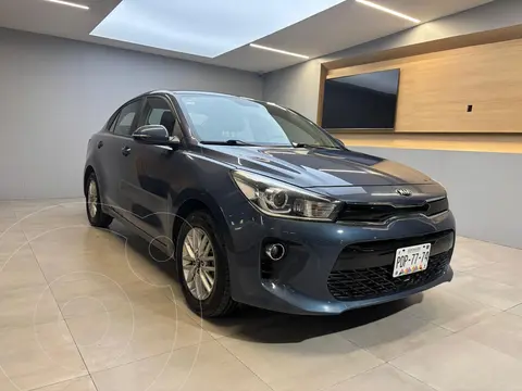 Kia Rio Sedan LX usado (2018) color Azul precio $180,000