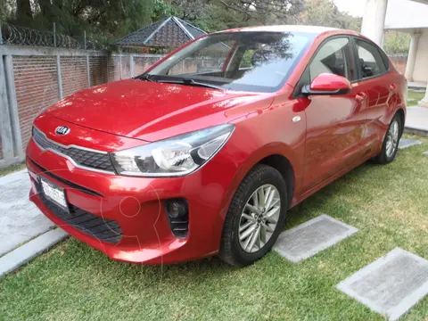 foto Kia Rio Sedán LX usado (2019) color Rojo precio $219,000