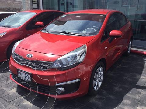 Kia Rio Sedan LX usado (2017) color Rojo Cobrizo precio $188,000