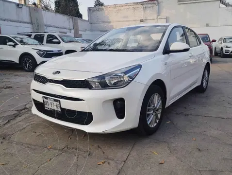 Kia Rio Sedan LX Aut usado (2020) color Blanco precio $249,000