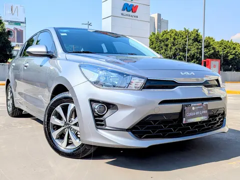 Kia Rio Sedan LX usado (2022) color Gris precio $250,000