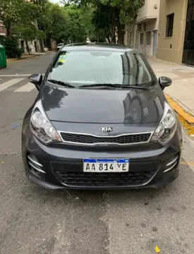 KIA Rio EX 1.6 5P Aut usado (2017) color Gris precio u$s13.900