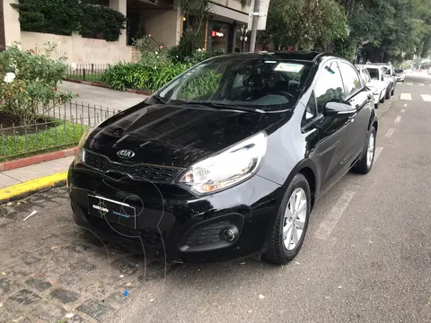 KIA Rio EX 5P Aut usado (2014) color Negro precio u$s10.000