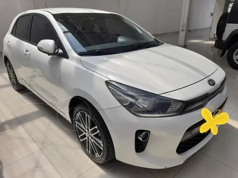 foto KIA Rio 1.4L financiado en cuotas cuota inicial $5.599.000 cuotas desde $1.243.439