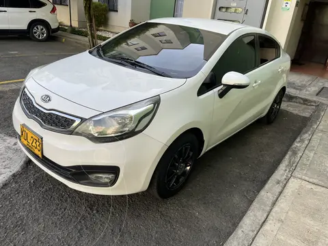 KIA Rio 1.4L usado (2012) color Blanco precio $34.000.000