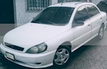 foto Kia Rio LS Sinc. 1.5 usado (2002) color Blanco precio u$s1.400