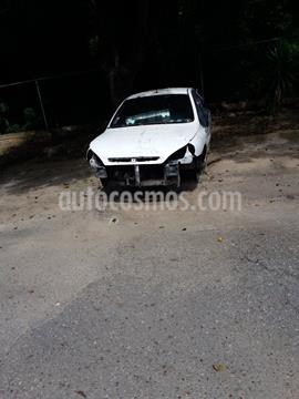 foto Kia Rio LS Sinc. 1.5 usado (2003) color Blanco precio Bs.95.000.000