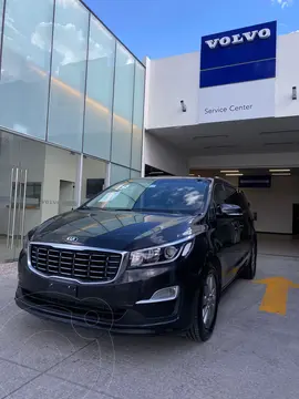 Kia Sedona EX Pack usado (2019) color Ambar precio $370,000