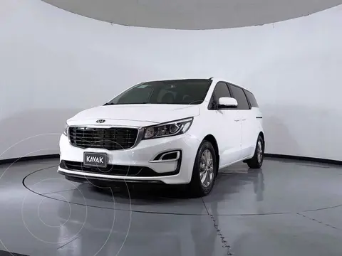 Kia Sedona LX usado (2019) color Beige precio $476,999