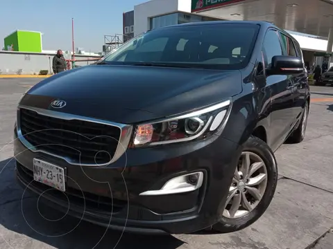 Kia Sedona EX