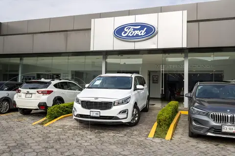 foto Kia Sedona LX TA usado (2020) color Blanco precio $383,000