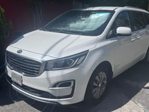 Kia Sedona LX usado (2020) color Blanco precio $289,000