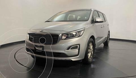 foto Kia Sedona LX usado (2019) color Plata precio $394,999