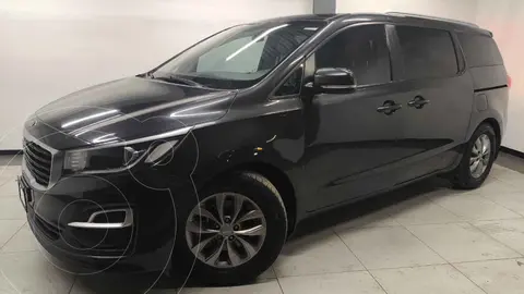 Kia Sedona LX usado (2020) color Gris financiado en mensualidades(enganche $85,800 mensualidades desde $8,464)