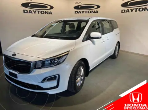 foto Kia Sedona LX usado (2019) color Blanco precio $429,300